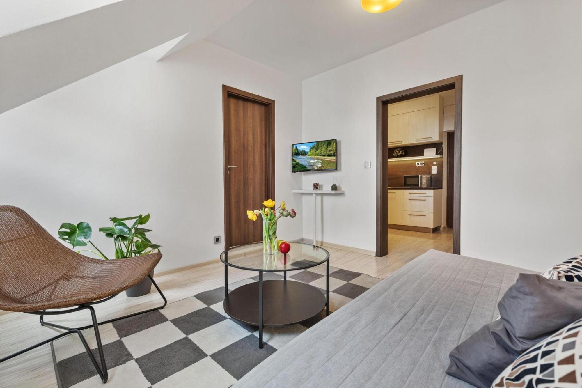 Apple Apartment Bratislava Extérieur photo
