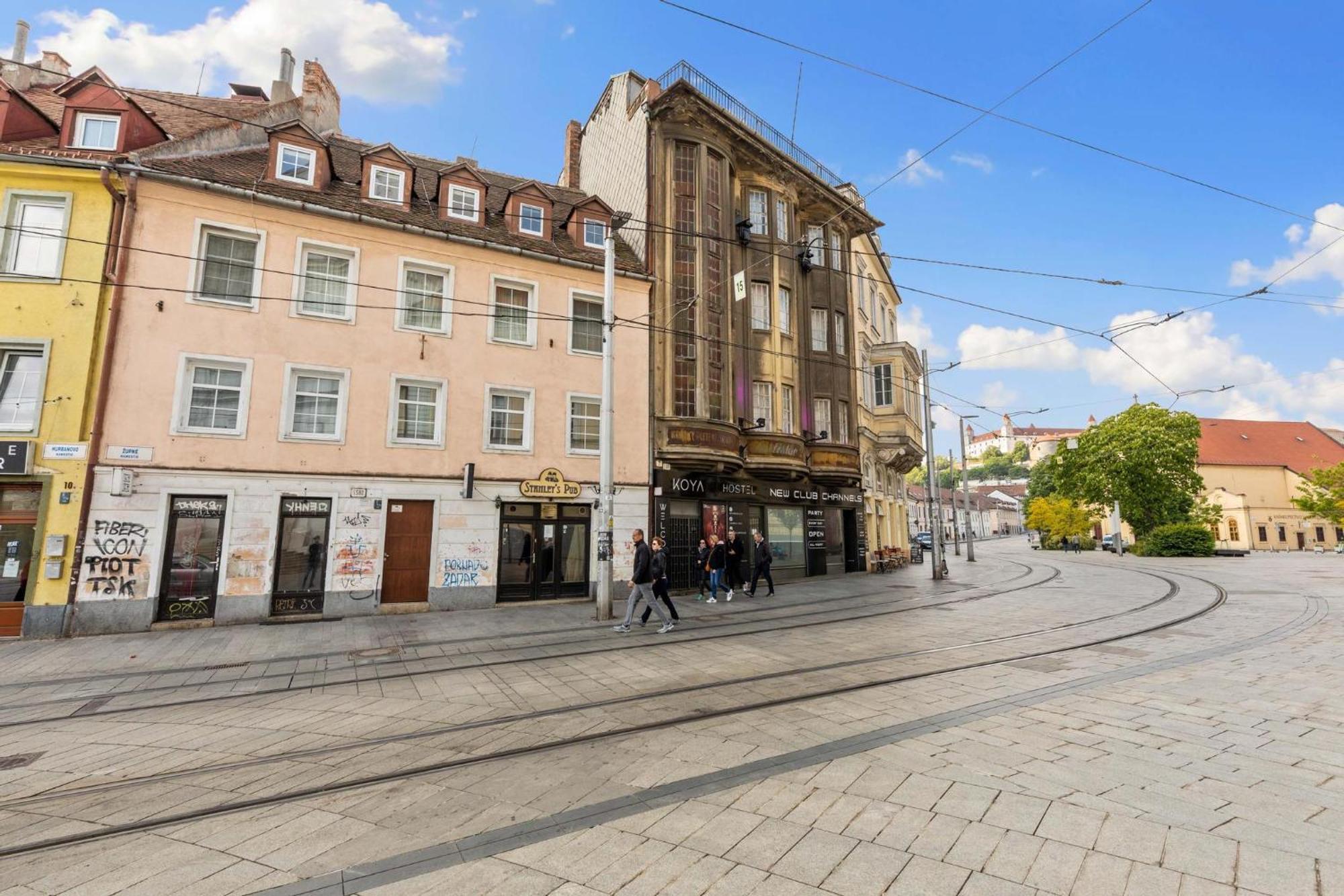 Apple Apartment Bratislava Extérieur photo